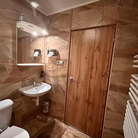 Luxor Pensjonat 3*