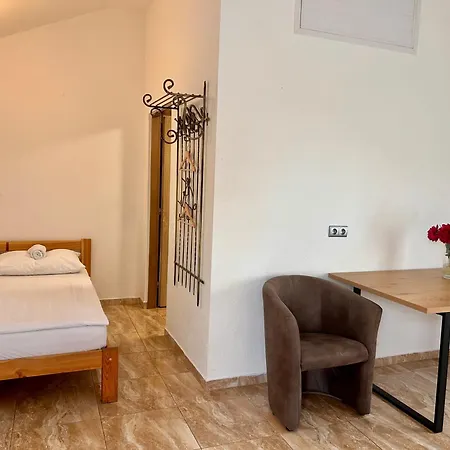 Guest house Luxor Havirov